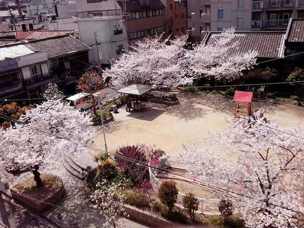 W.K Inn Ōsaka Extérieur photo
